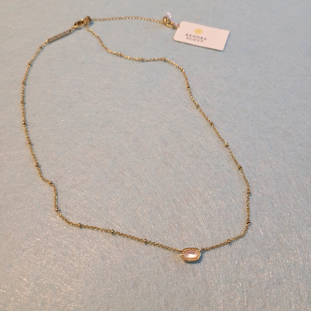 Kendra Scott Elegant Gold Necklace with Pink Stone